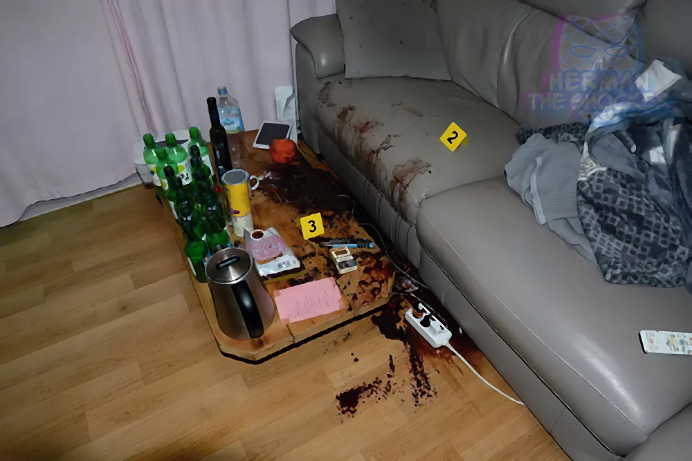 Self-Ligature Strangulation By Utilizing A Recliner