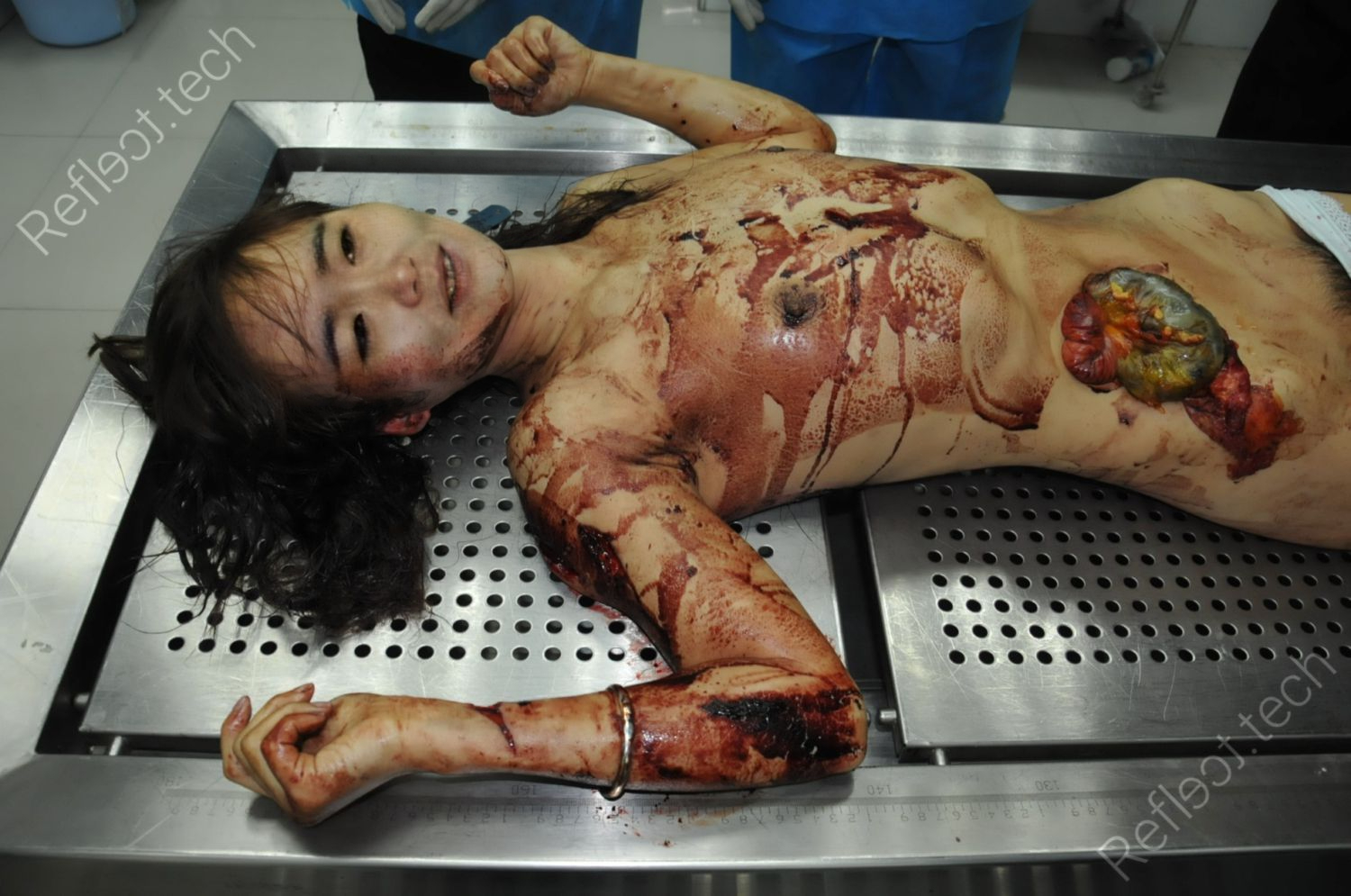 Zhou Jie was stabbed to death