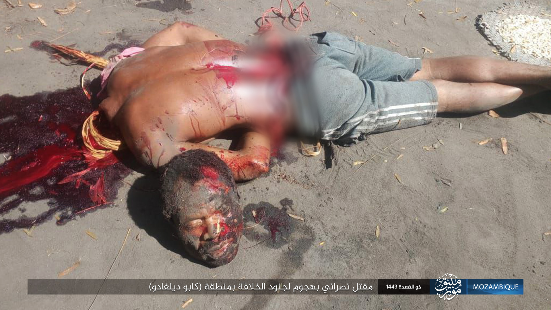 IS Attacks and Beheads infidel Christians in the region Cabo Delgado