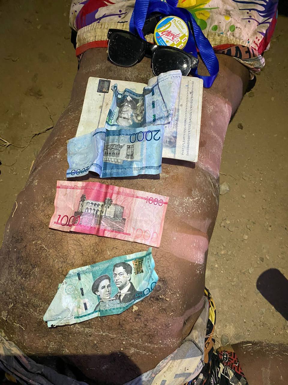 RANDOM GORE PICTURES FROM MURDER TO SUICIDE