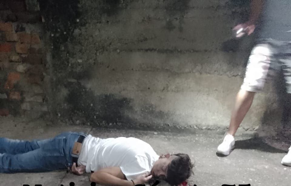 RANDOM GORE PICTURES FROM MURDER TO SUICIDE