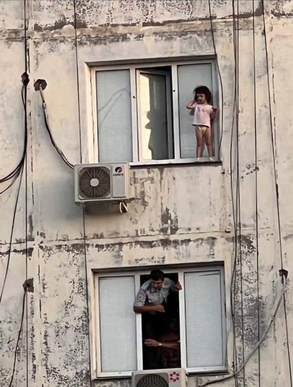 RANDOM GORE PICTURES FROM MURDER TO SUICIDE