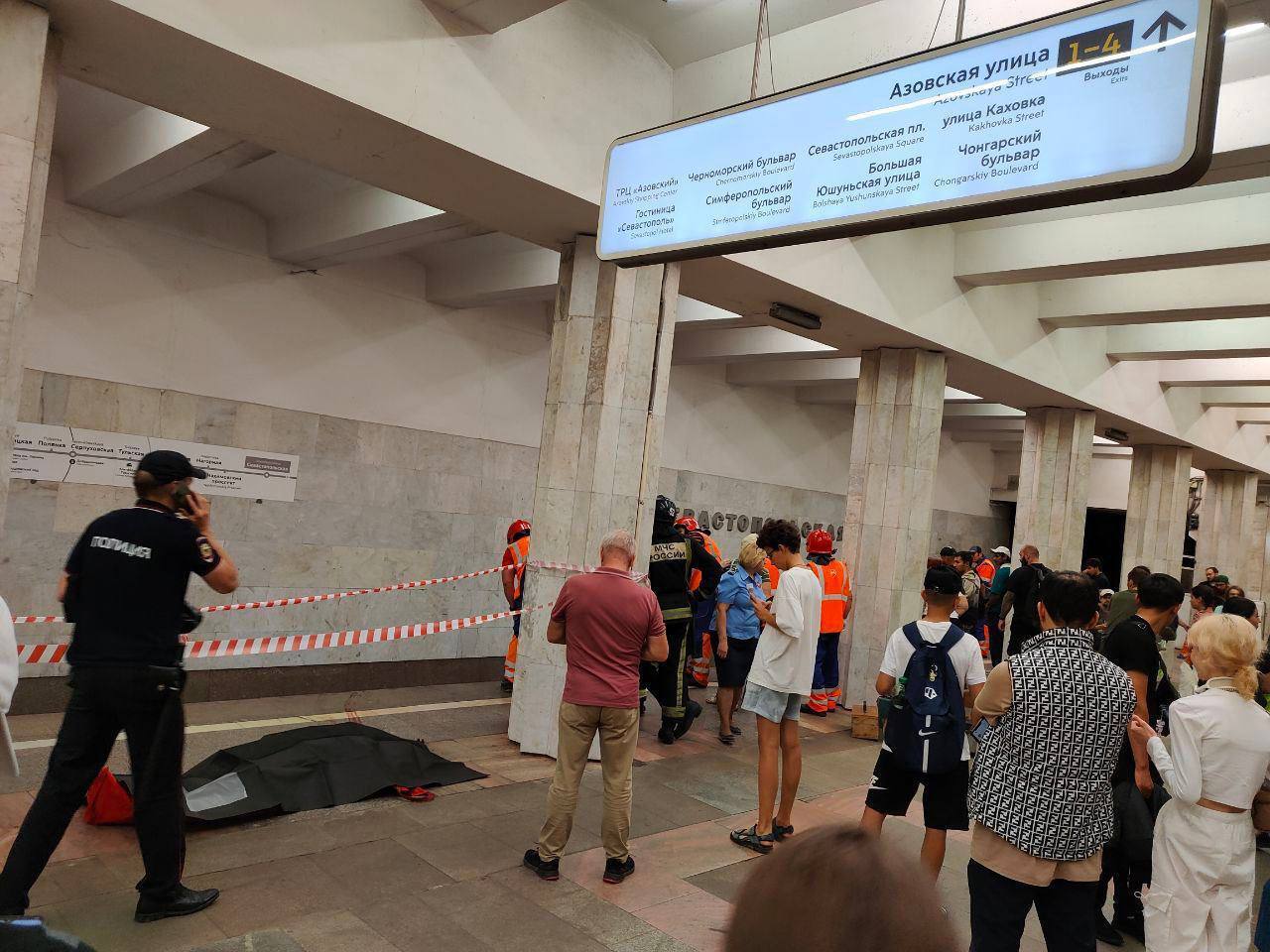 RANDOM GORE PICTURES FROM MURDER TO SUICIDE