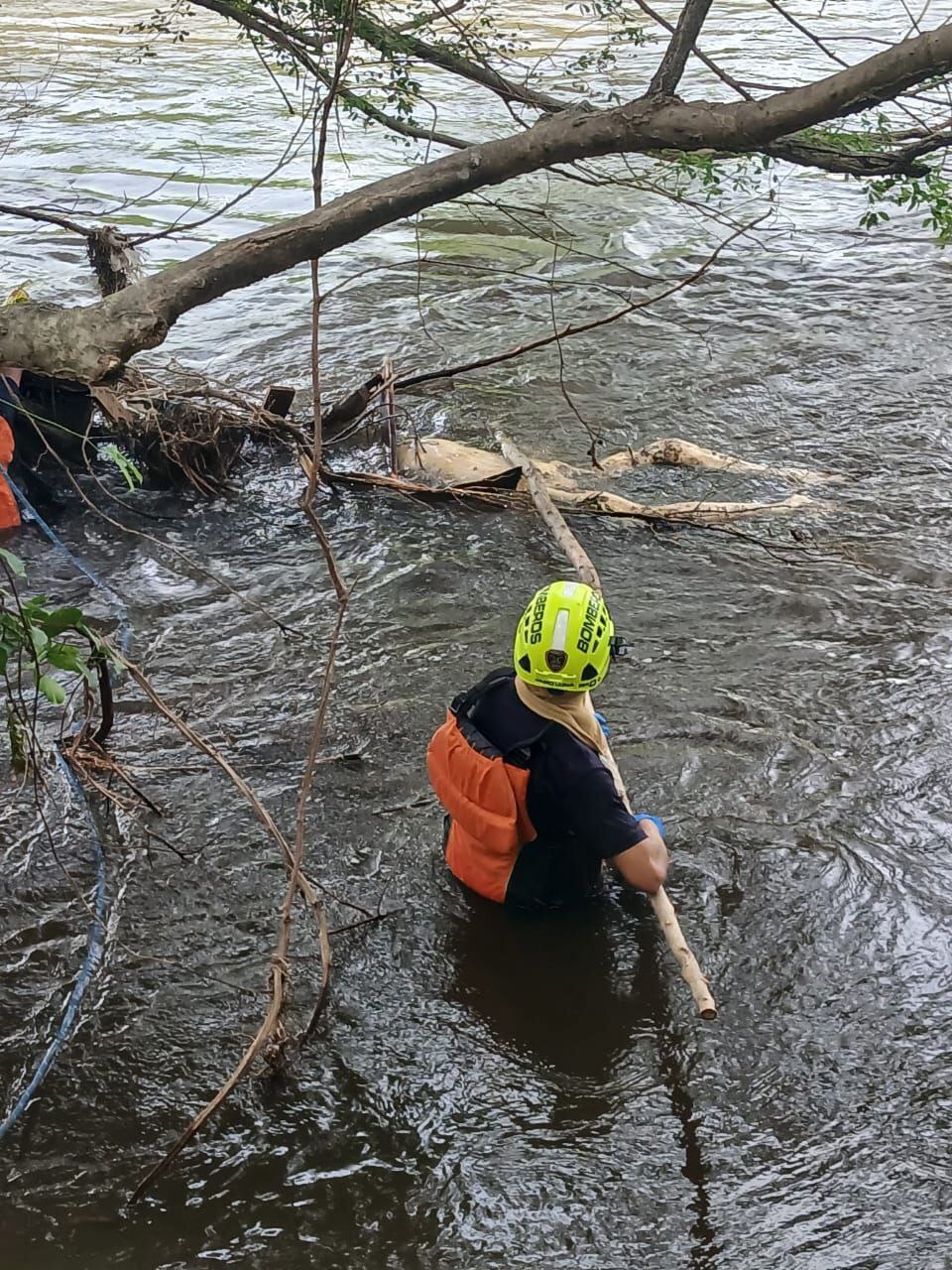 25-Year-Old Man Gets Found Killed On Right Side Of River (More Photos)