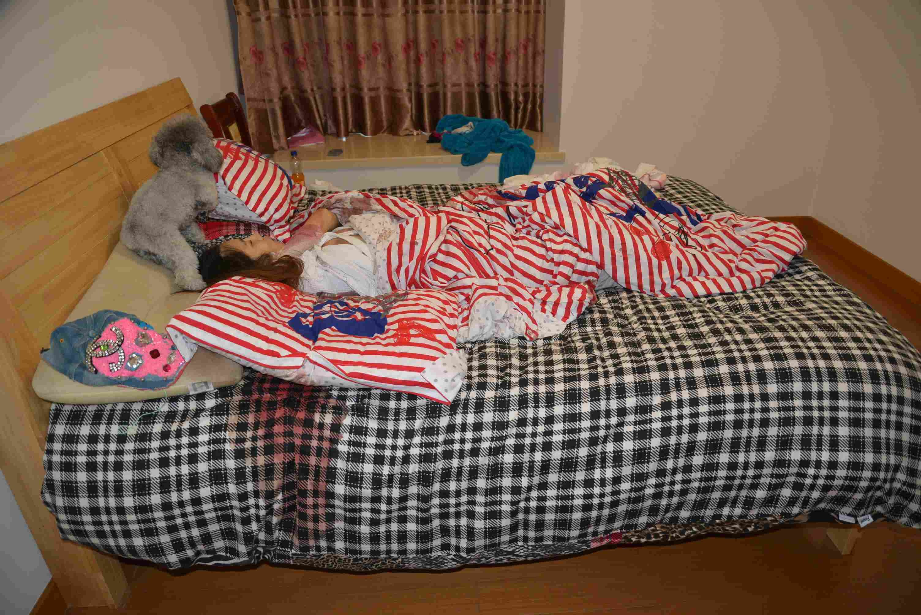 Stabbed Chinese Woman...BRUTAL!!