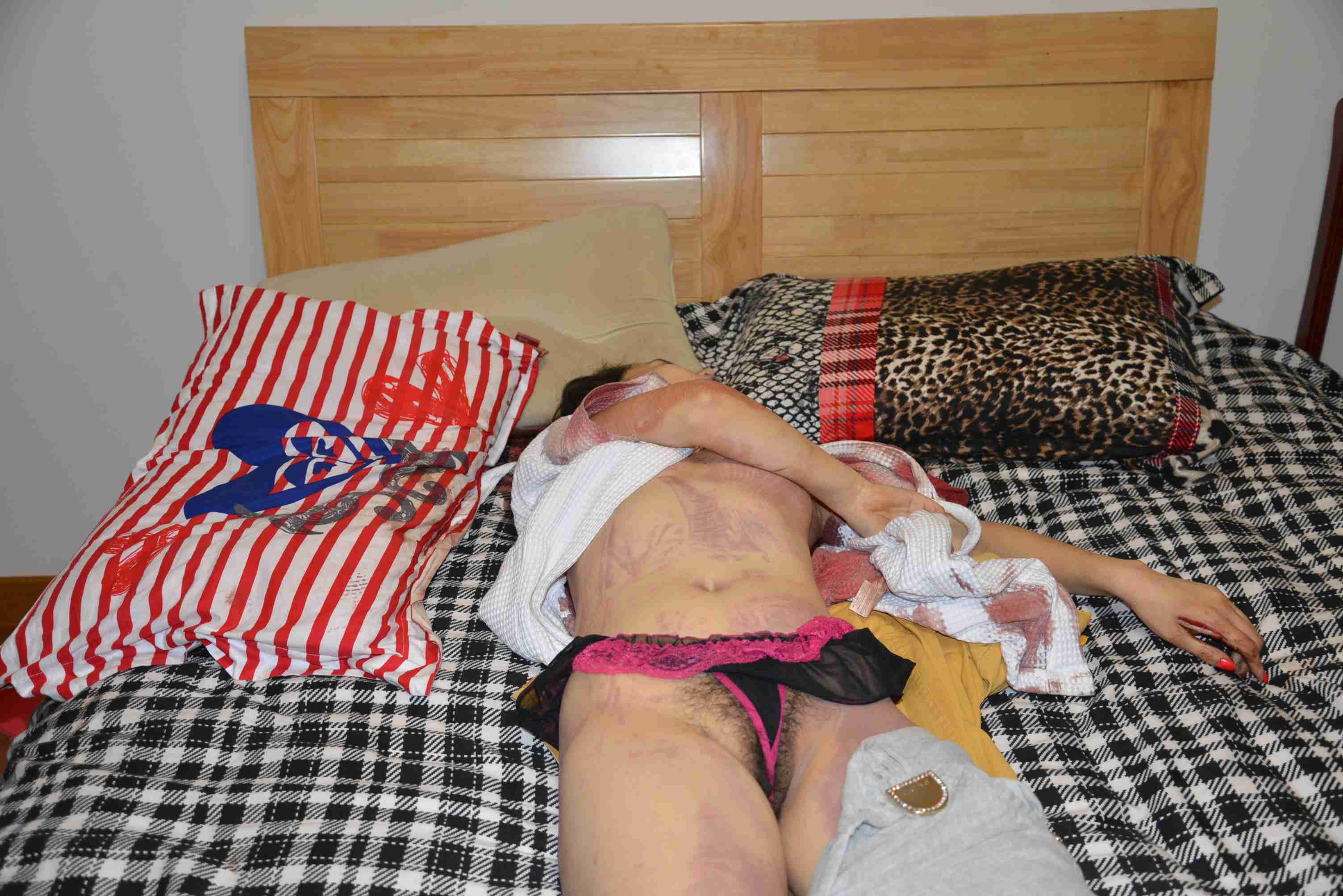 Stabbed Chinese Woman...BRUTAL!!