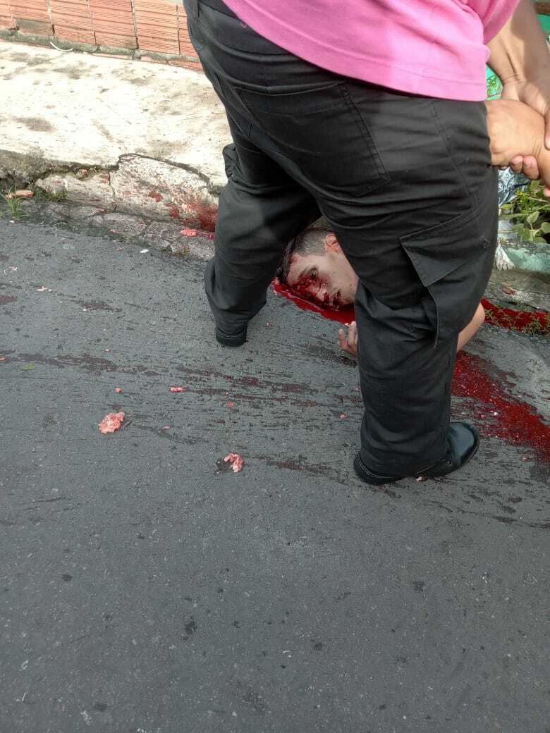 Brazil: biker dies after hitting wall.