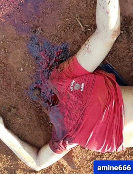 Sexy Mexican girl decapitated by Iron wire fence