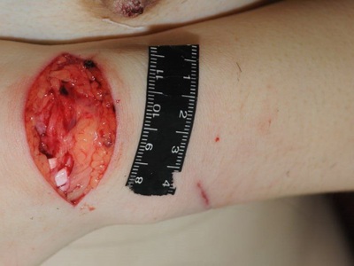 Two innocent looking Chinese sisters gored by psycho with sword 