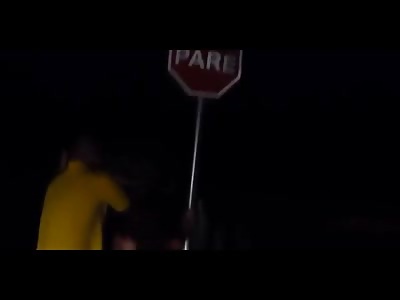 Couple fucks hard in the street at night and couldnt care less 