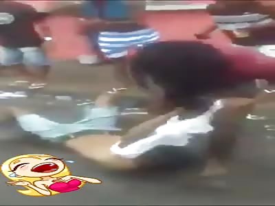 LOL: Bitch Whoops Dudes Ass Like a Boss.