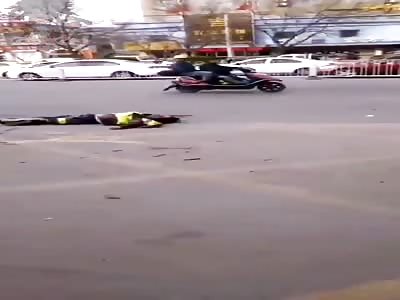 Two dead persons after road accident (aftermath)