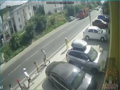 Russia: Falls asleep while driving