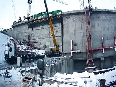 Workers Hit By Falling Crane