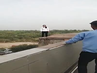 Female Jumped From Metro Station