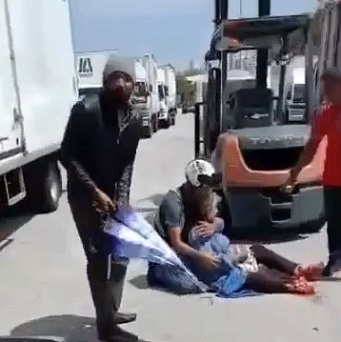 Old Woman Lost Both Of Leg After Got Crushed By Forklift (CCTV+ Aftermath)