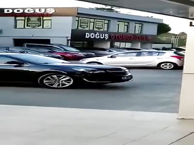 turkey:car gallery gun attack