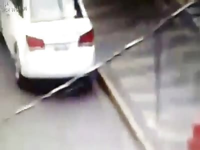 Disastrous bank robbery let money all over the street