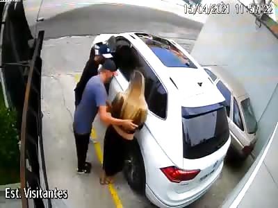 On Duty Cops Well-timed Rescue