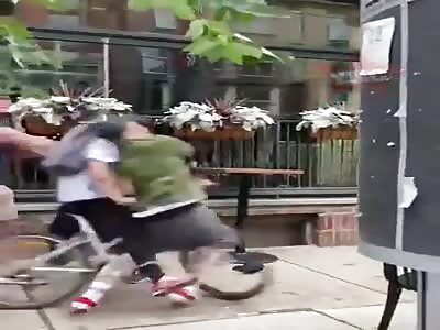 LoL: Cyclist also joined the battle