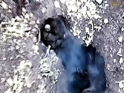 Russian soldier does suicide with a grenade 