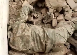 Scattered corpses of Ukrainian soldiers