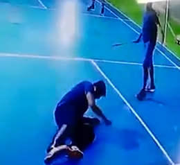 Man collapses due to Heart Attack