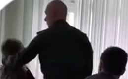 In Moscow, a teacher beat a schoolboy because of his hair