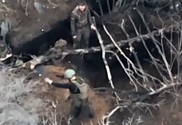 UA artillery strikes RU positions, multiple KIAs visible