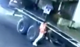 Poor girl. Stupidity or suicide?