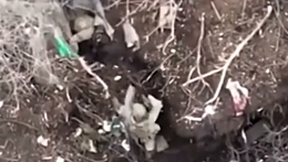 UA soldier gets wounded during an attack on a RU foxhole