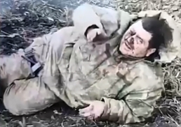 A wounded UA soldier asked for help from a RU drone