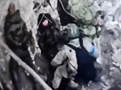 Three Russian soldiers are taken into custody by UA troops