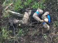 RU drone drops multiple payloads on UA troops entrenched