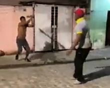 Must be very entertaining living in that neighborhood