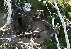 UAF uses hand grenades and a tank to attack RU troops