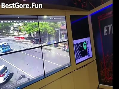 Exact Moment of Explosion At Makassar Cathedral (skip to 00:52).