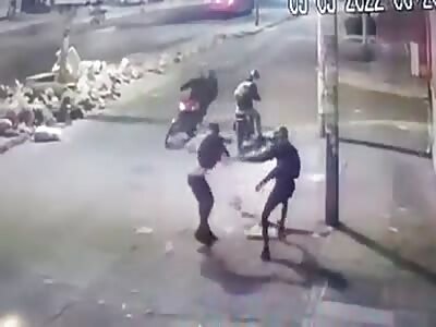 Shot in the leg while escaping robbery