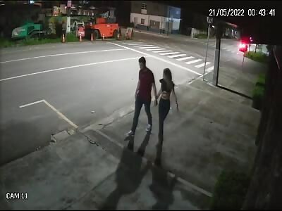 Man killed in robbery while reacting