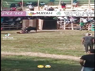 Trampled a man with a skewer to pierce the bull