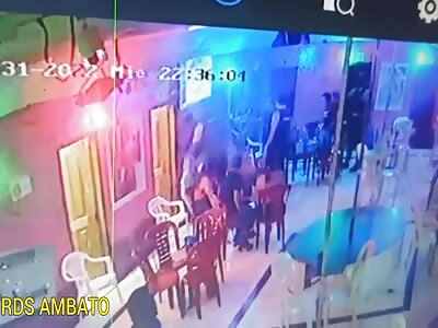 Police officer dies while approaching criminals