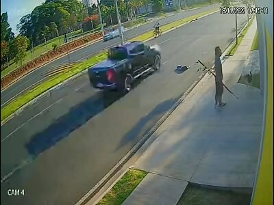 dirty drugged man tries to injure police officer and is executed