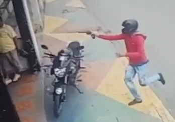 Businessman Killed by 2 Hitmen