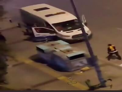 Turkey : Göztepe fans killed 1 Altay fan