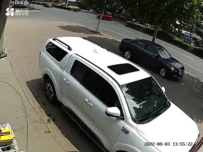 Two Ejected After Shocking T-bone Collision