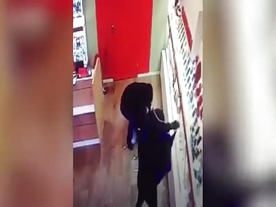 Robber Stomps On Man's Head During Attack.