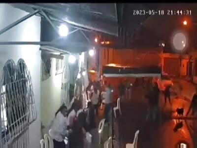 MULTIPLE MURDERED WITH AN AR... 