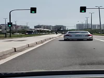 Thief motherfucker VS Helicopter Police 