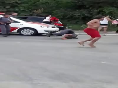 Police kill lunatc knife 