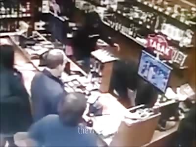 Brutal Knife Attack on Girlfriend Folowed by Suicide